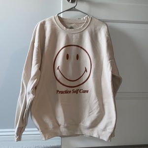 tan, detailed crew neck
